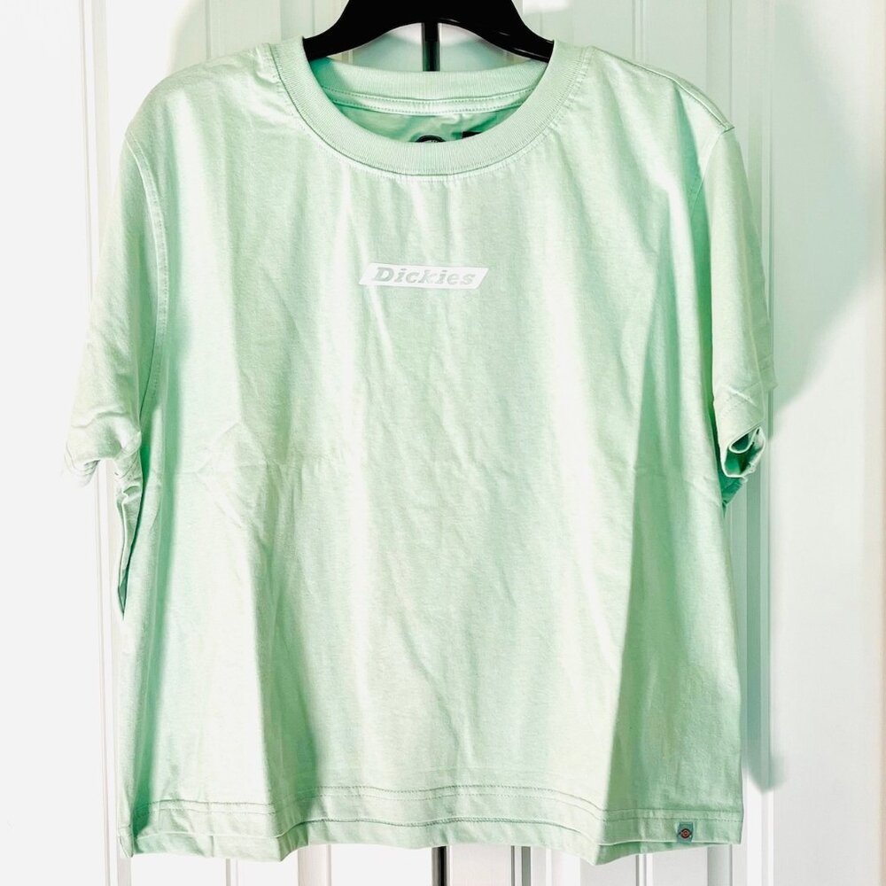 Dickies Cropped T-Shirt in Quiet Green (XL) New With Tag